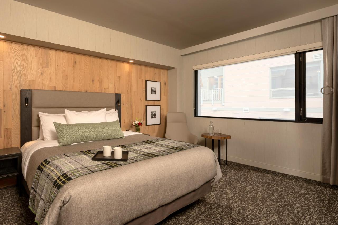Peaks Hotel And Suites بانف المظهر الخارجي الصورة