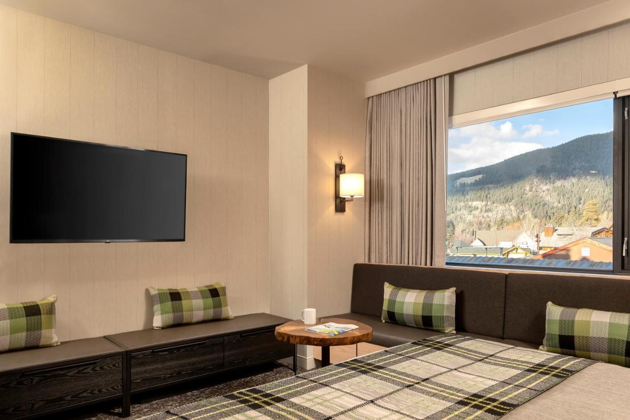 Peaks Hotel And Suites بانف المظهر الخارجي الصورة