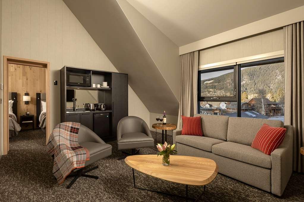 Peaks Hotel And Suites بانف الغرفة الصورة